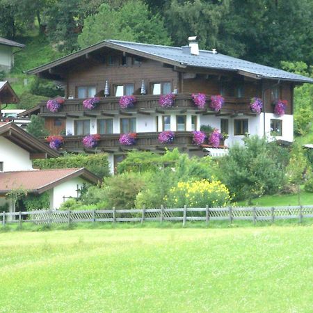 Rosi'S Hotel Maria Alm am Steinernen Meer Exterior photo